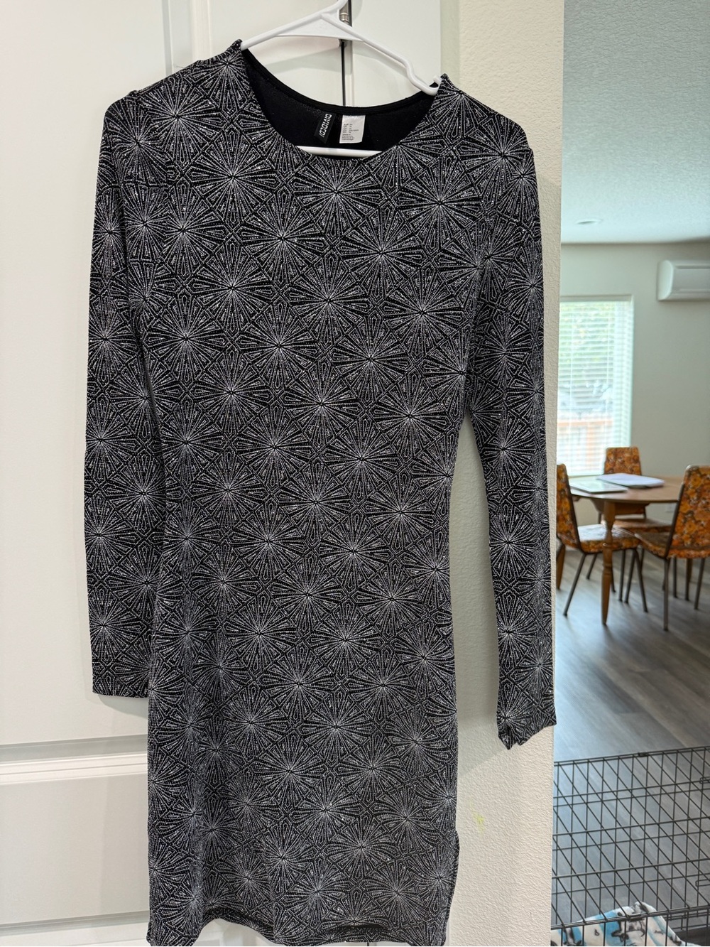 Women’s Black & White Glitter Long Sleeve Dress w/Back Cutout